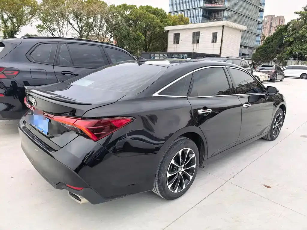 Toyota Avalon 2022 из CN, фото 9