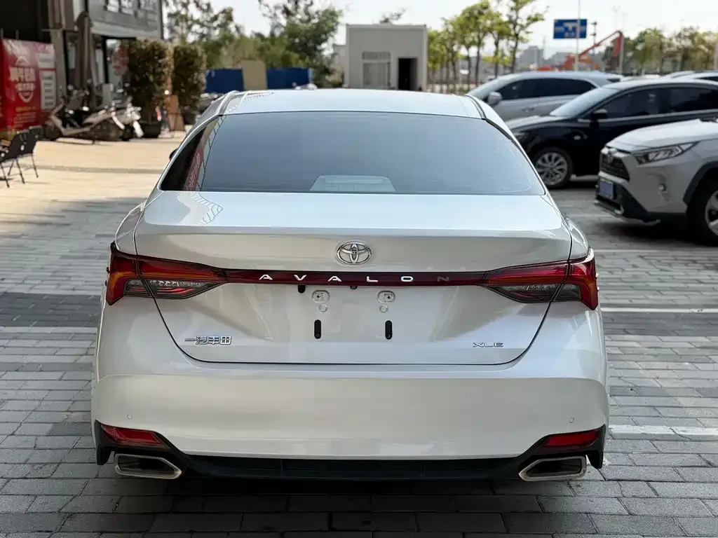 Toyota Avalon 2022 из CN, фото 3