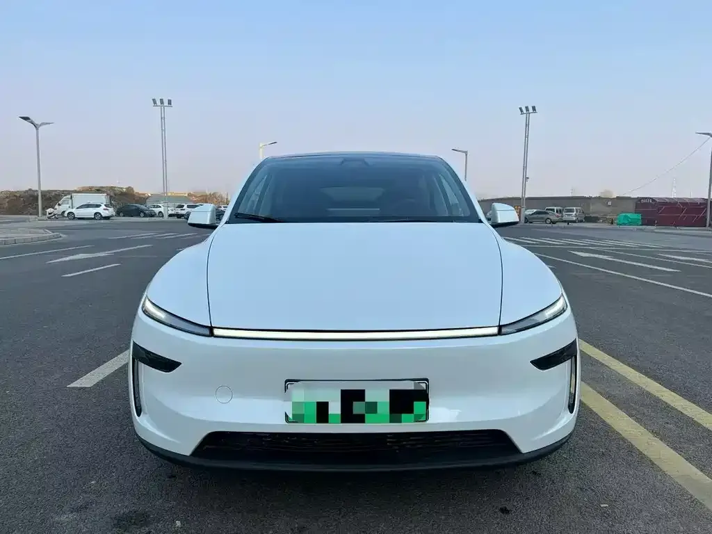 Tesla Model Y 2025 из CN, фото 2