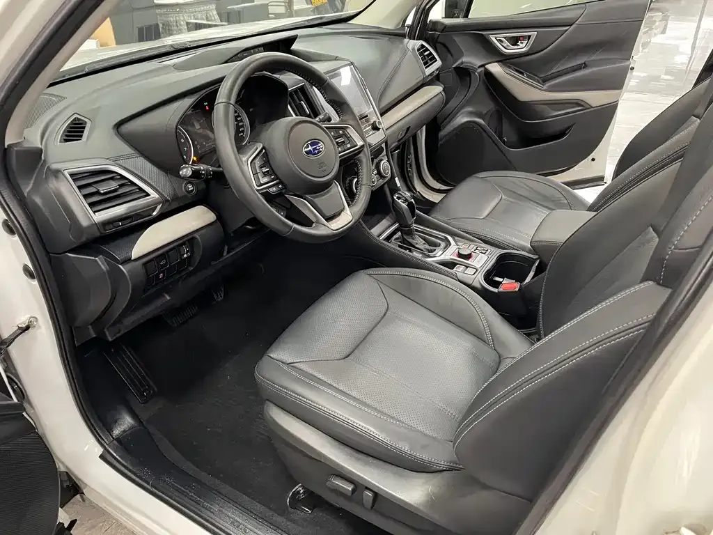 Subaru Forester 2022 из CN, фото 10