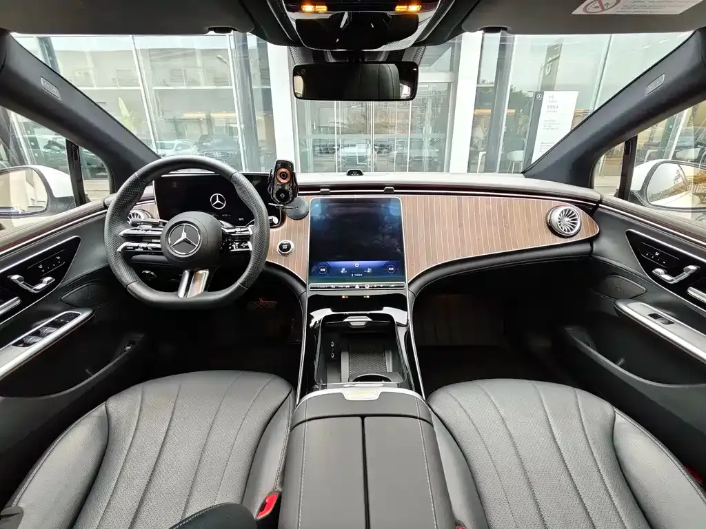 Mercedes-Benz EQE 2023 из CN, фото 8