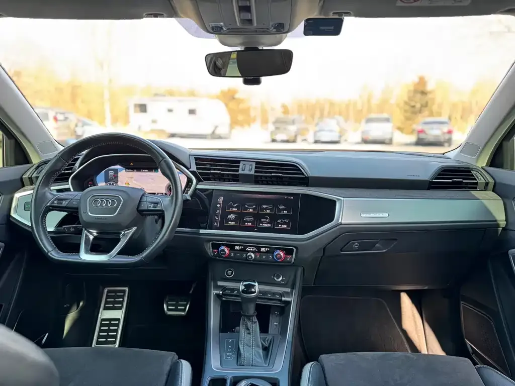 Audi Q3 2021 из CN, фото 6