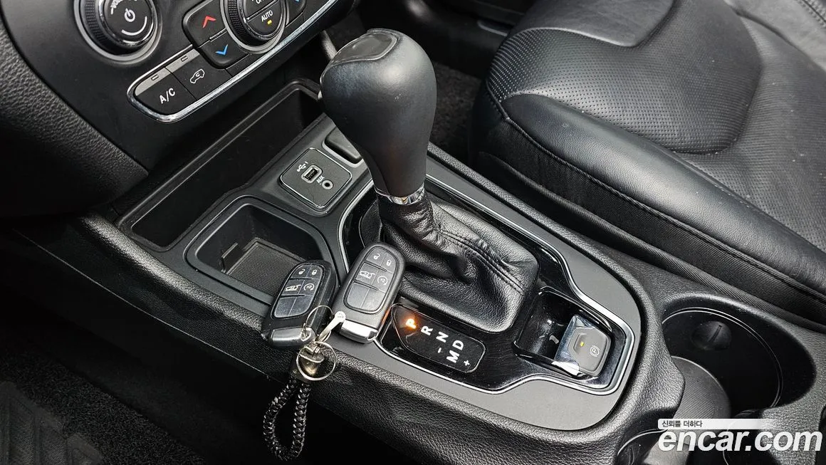 Jeep Cherokee 2021 из KR, фото 7