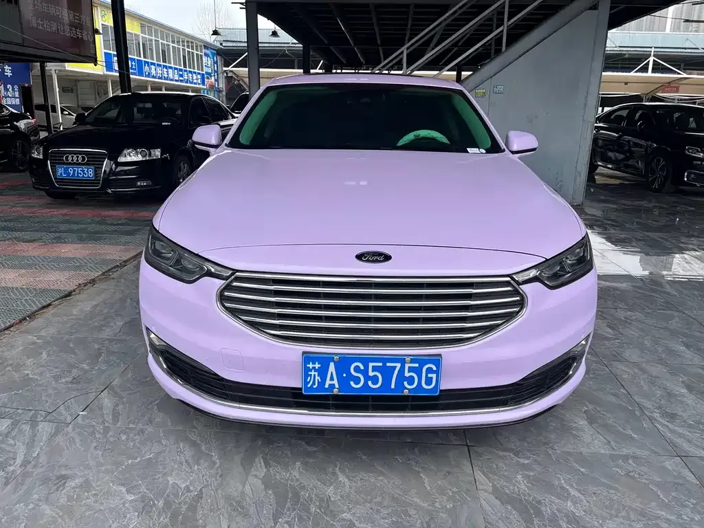 Ford Taurus 2021 из CN, фото 2