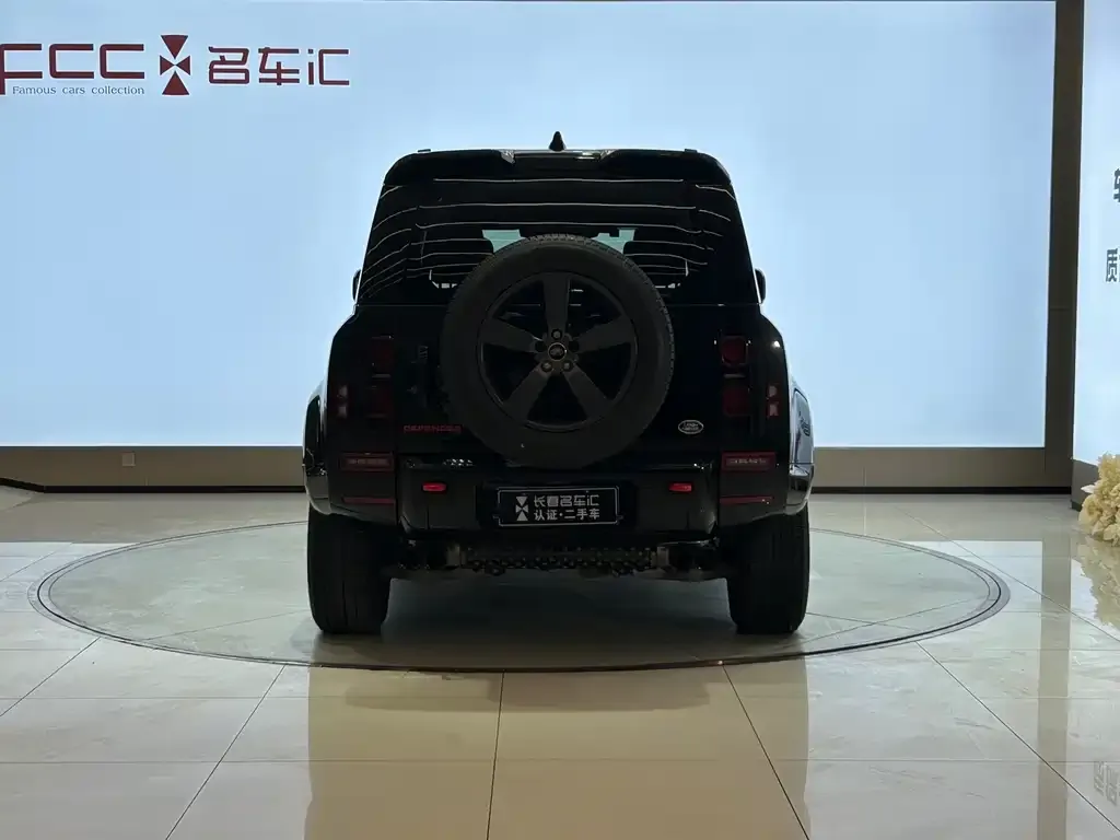Land Rover Defender 2023 из CN, фото 2