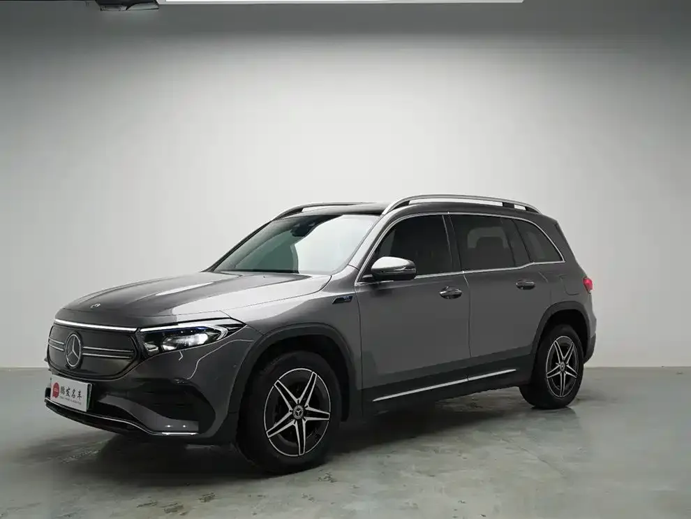 Mercedes-Benz EQB — фото 1