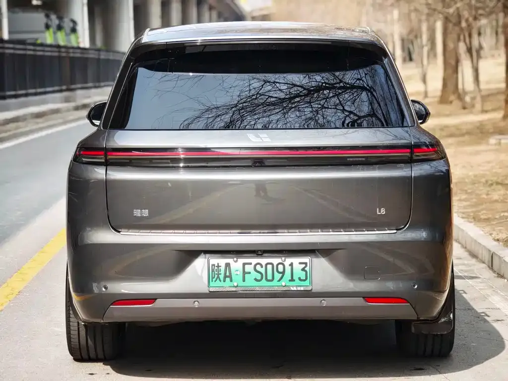 Li Auto L8 2023 из CN, фото 2