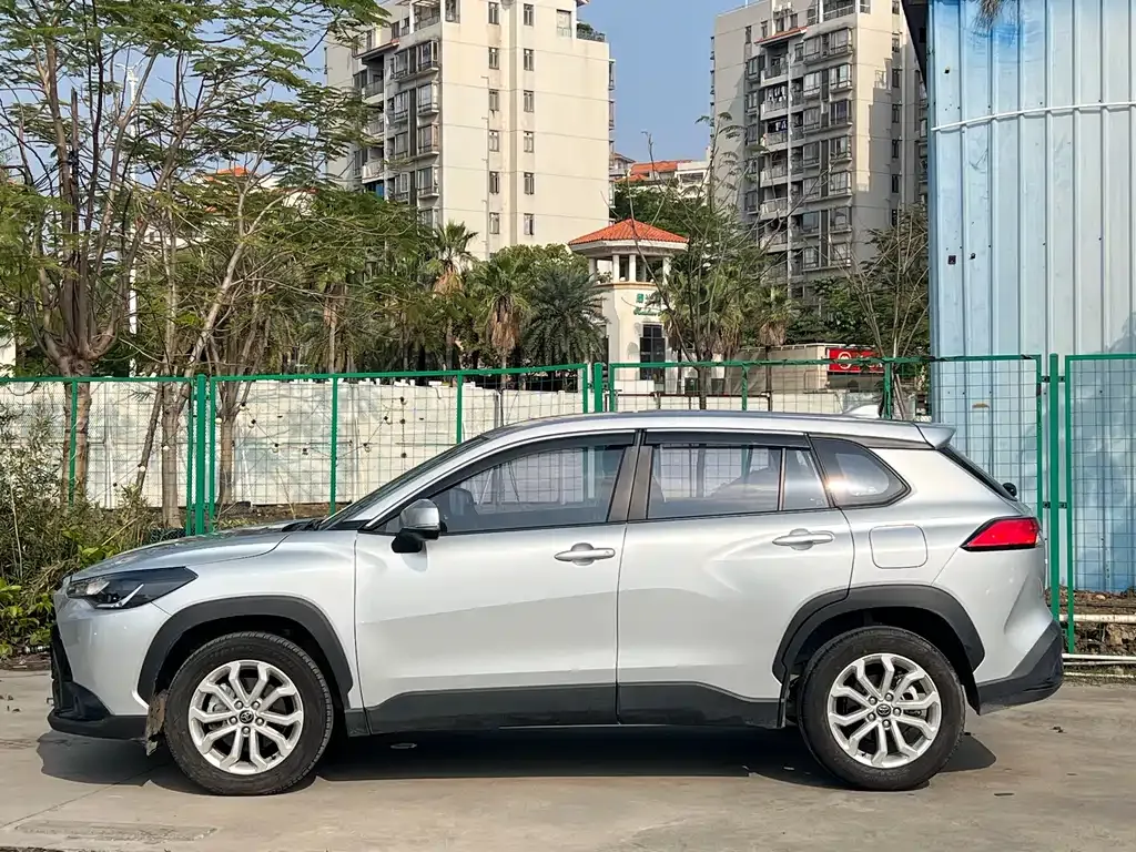 Toyota Frontlander 2024 из CN, фото 8