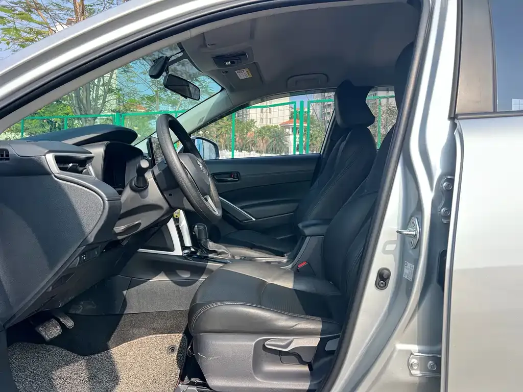 Toyota Frontlander 2024 из CN, фото 3