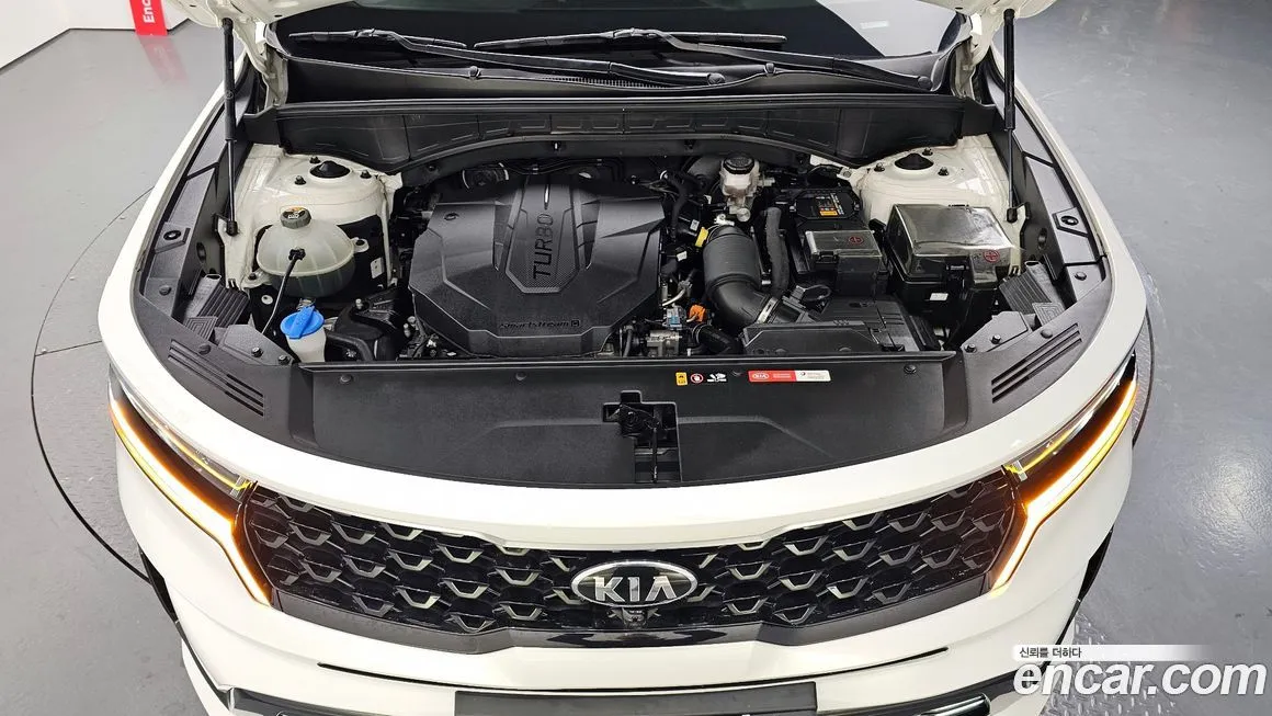 Kia Sorento — фото 10
