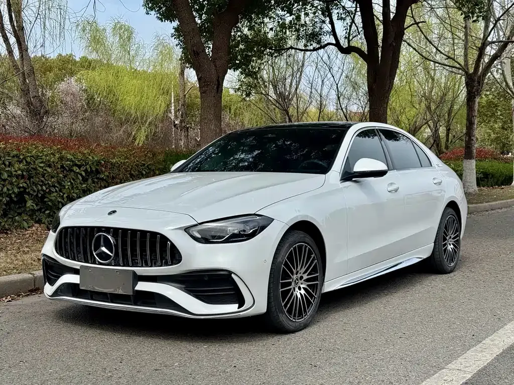 Mercedes-Benz C-Class — фото 1
