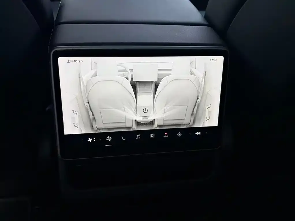 Tesla Model Y 2025 из CN, фото 5