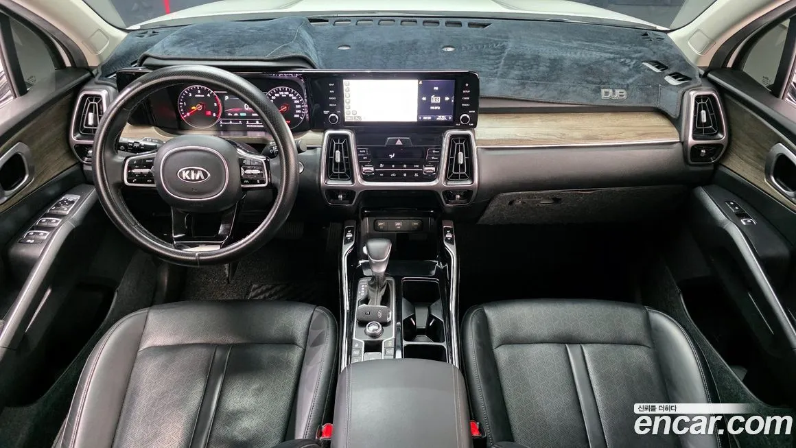 Kia Sorento — фото 5