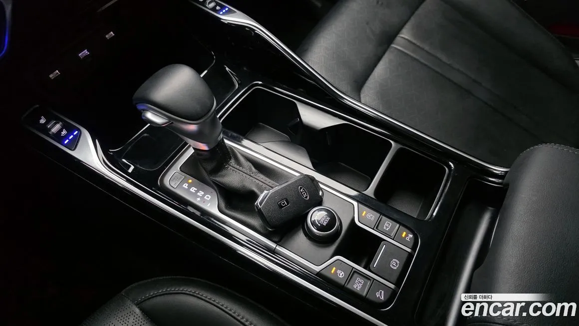 Kia Sorento — фото 4