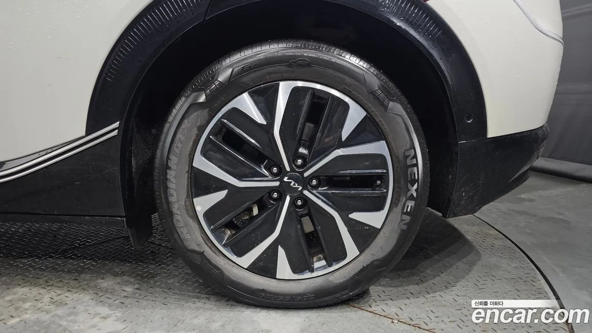 Kia EV6 — фото 4