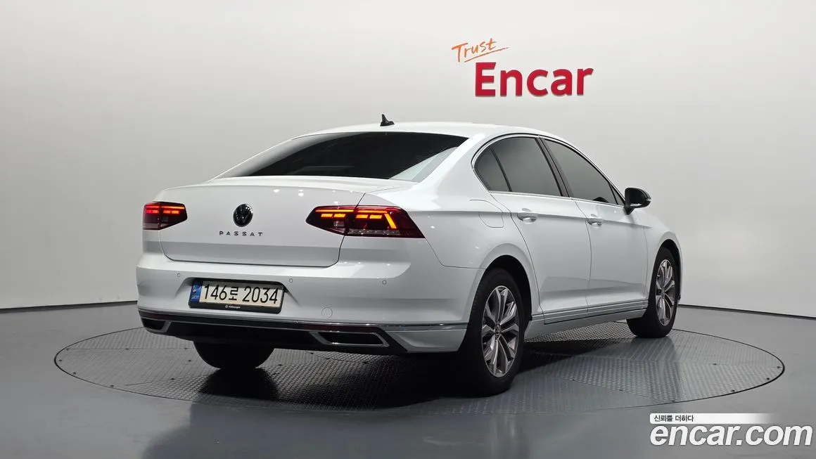 Volkswagen Passat 2022 из KR, фото 2