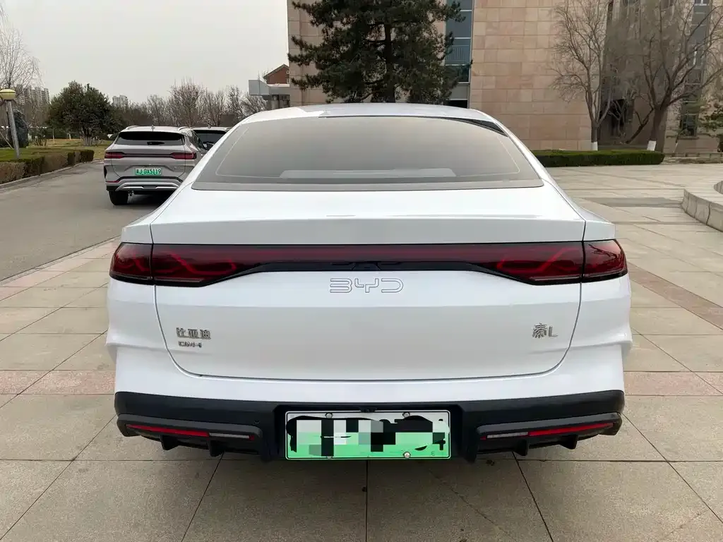 BYD Qin L — фото 4
