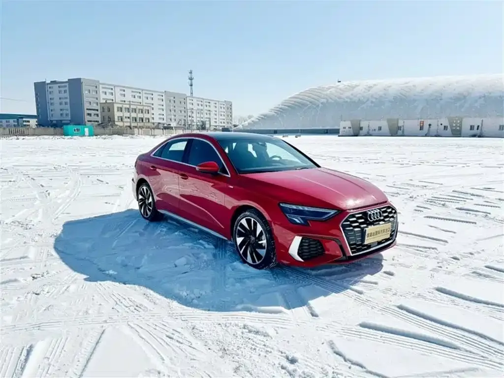 Audi A3 2023 из CN, фото 4