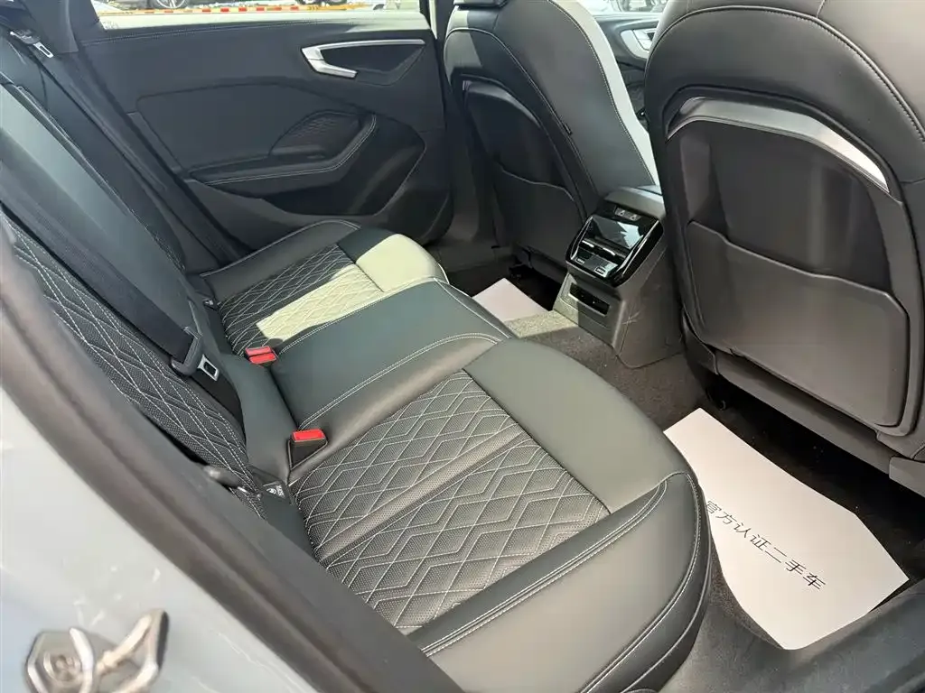 Audi A5L 2025 из CN, фото 2