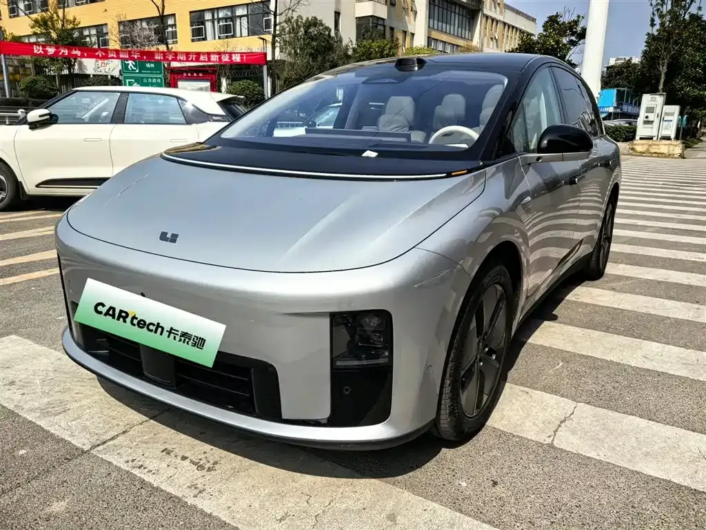 Li Auto i8 2025 из CN, фото 1