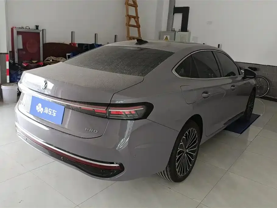Volkswagen Passat 2024 из CN, фото 2