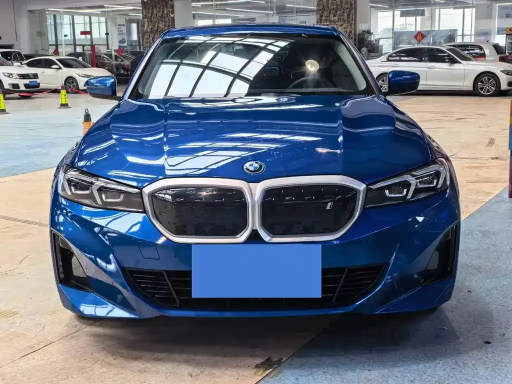 BMW i3 — фото 1