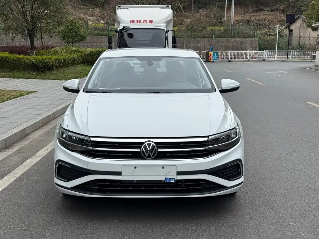Volkswagen Bora 2024 из CN, фото 9