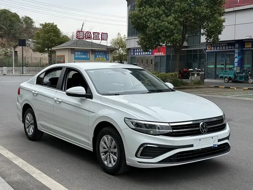 Volkswagen Bora 2024 из CN, фото 5