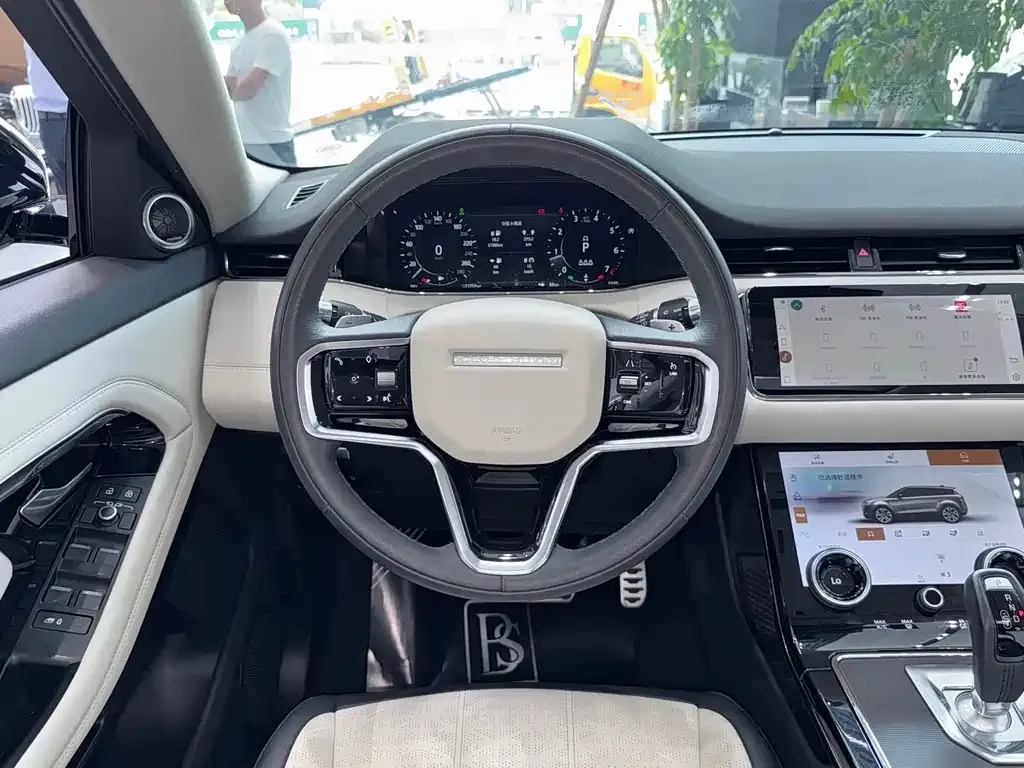 Land Rover Evoque — фото 3