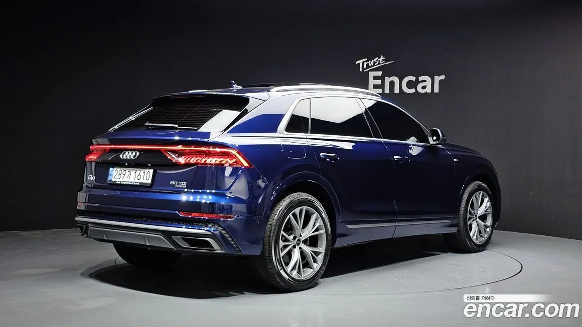 Audi Q8 2021 из KR, фото 8