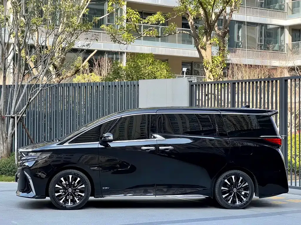 Toyota Alphard 2025 из CN, фото 9