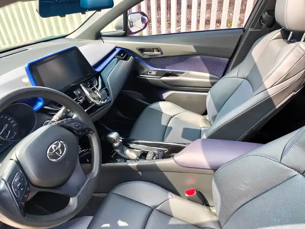 Toyota C-HR 2021 из CN, фото 4