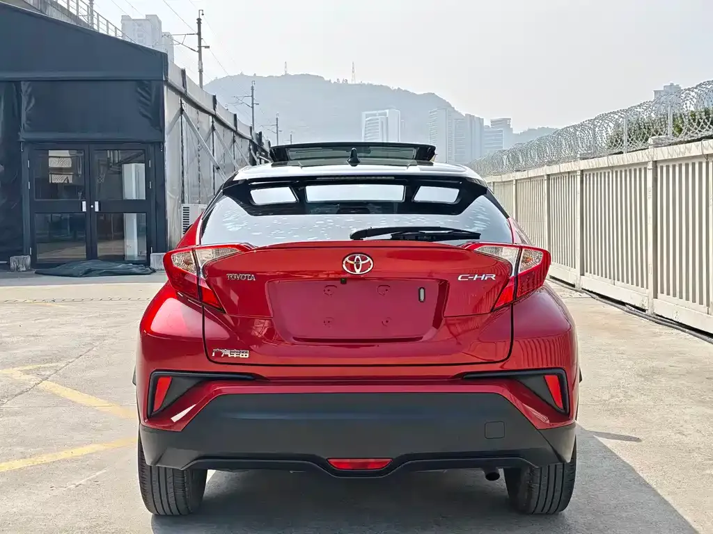 Toyota C-HR 2021 из CN, фото 3