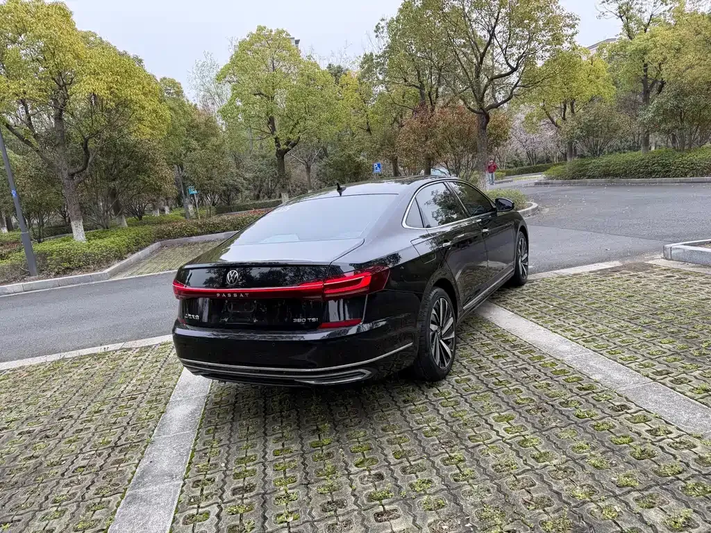 Volkswagen Passat 2021 из CN, фото 10
