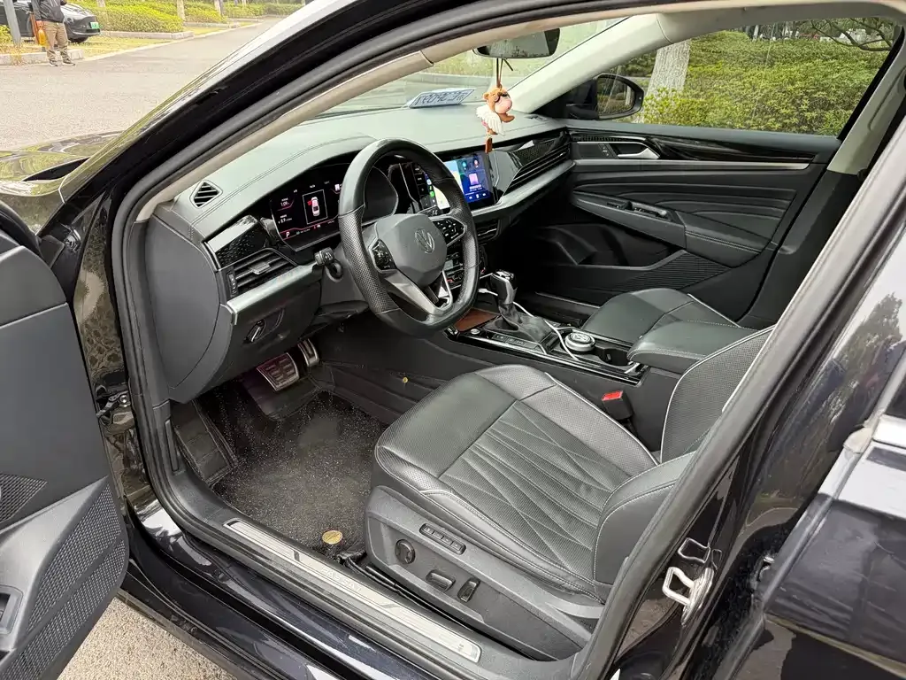 Volkswagen Passat 2021 из CN, фото 6