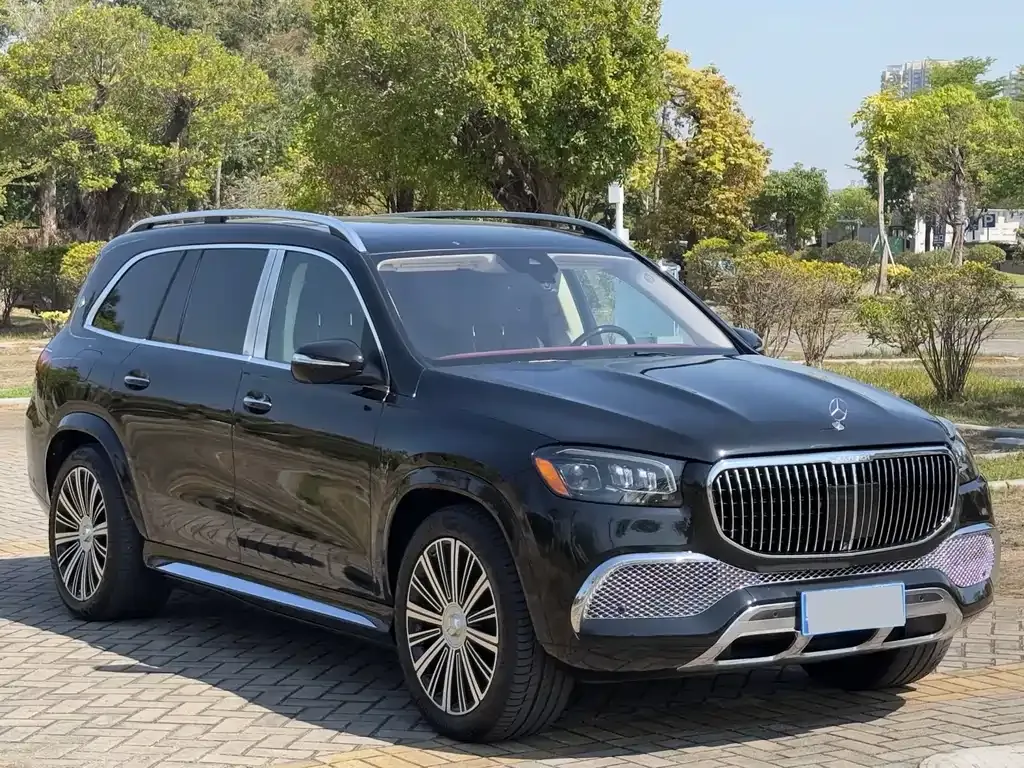 Mercedes-Benz GLS — фото 6
