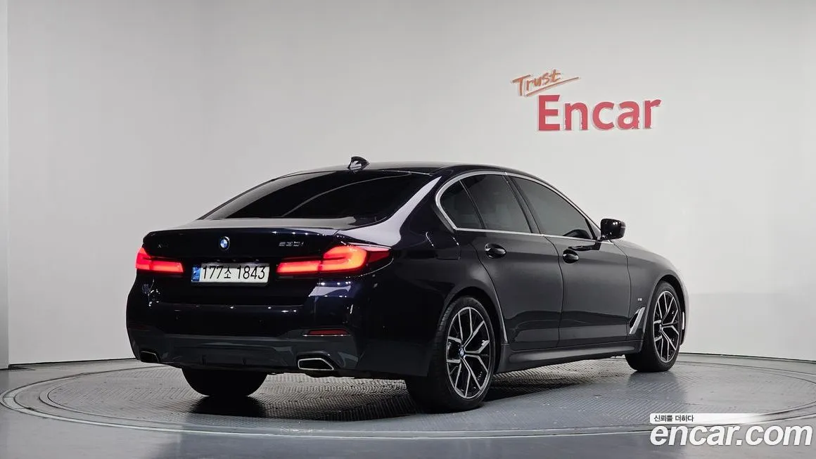 BMW 5-Series 2021 из KR, фото 4