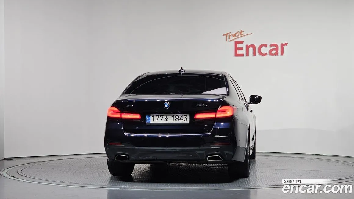 BMW 5-Series 2021 из KR, фото 3