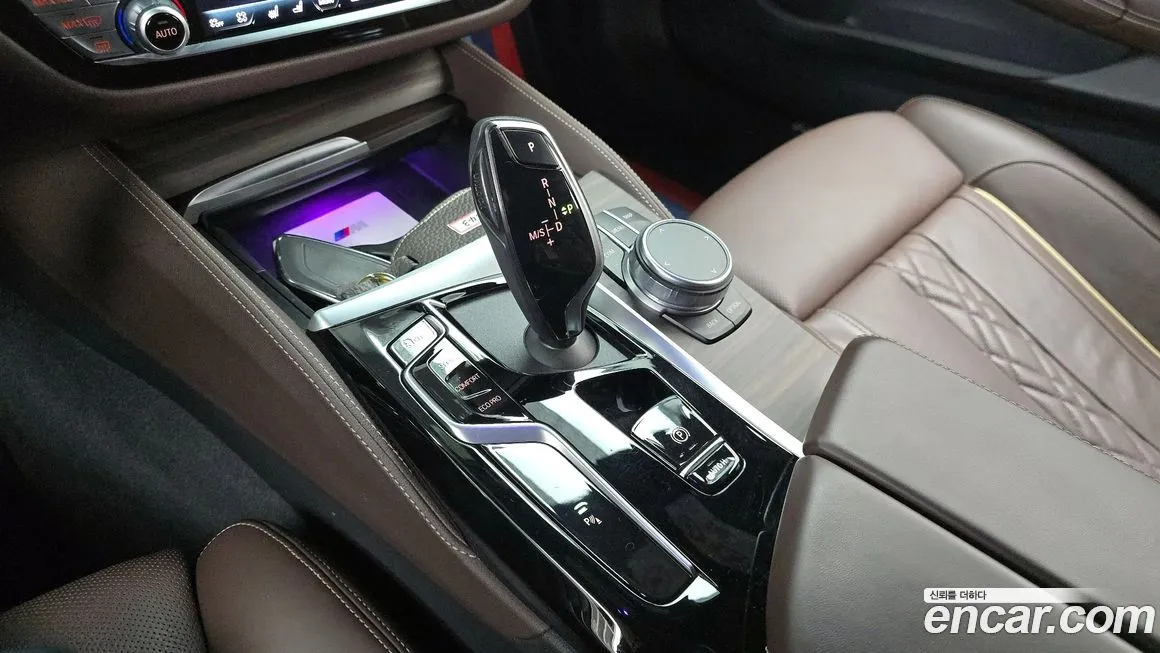 BMW 5-Series 2021 из KR, фото 8