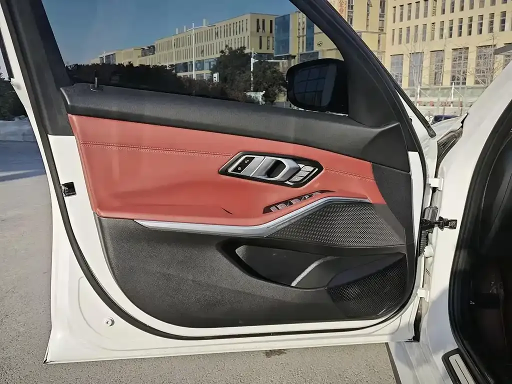 BMW i3 2024 из CN, фото 2