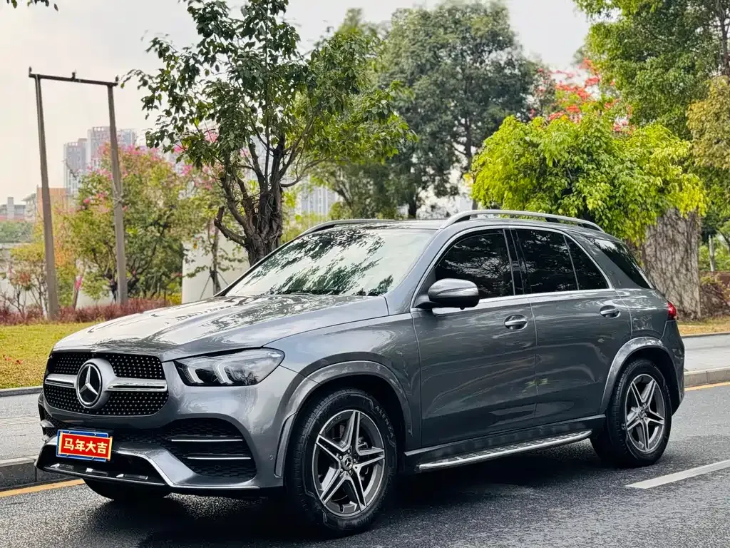 Mercedes-Benz GLE — фото 1
