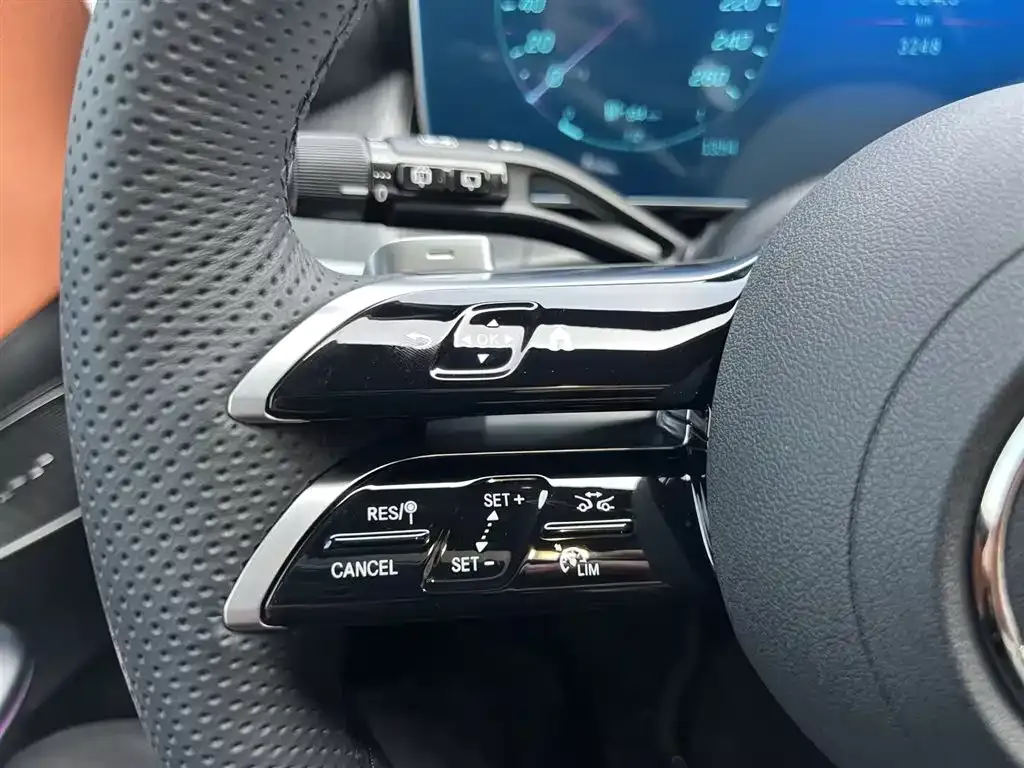 Mercedes-Benz GLC 2025 из CN, фото 2