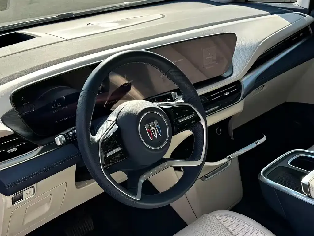 Buick Century 2024 из CN, фото 4