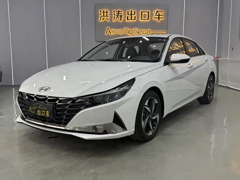 Hyundai Elantra 2023 из CN, фото 1