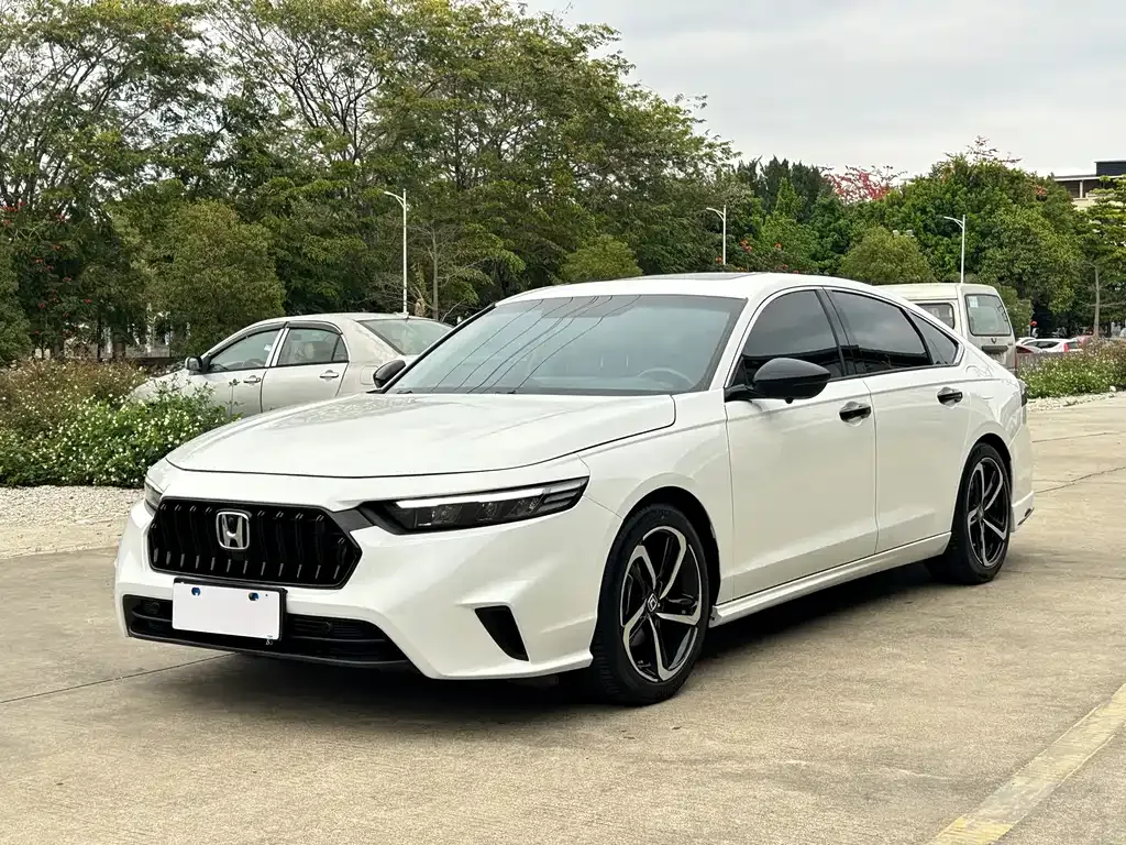 Honda Inspire — фото 1