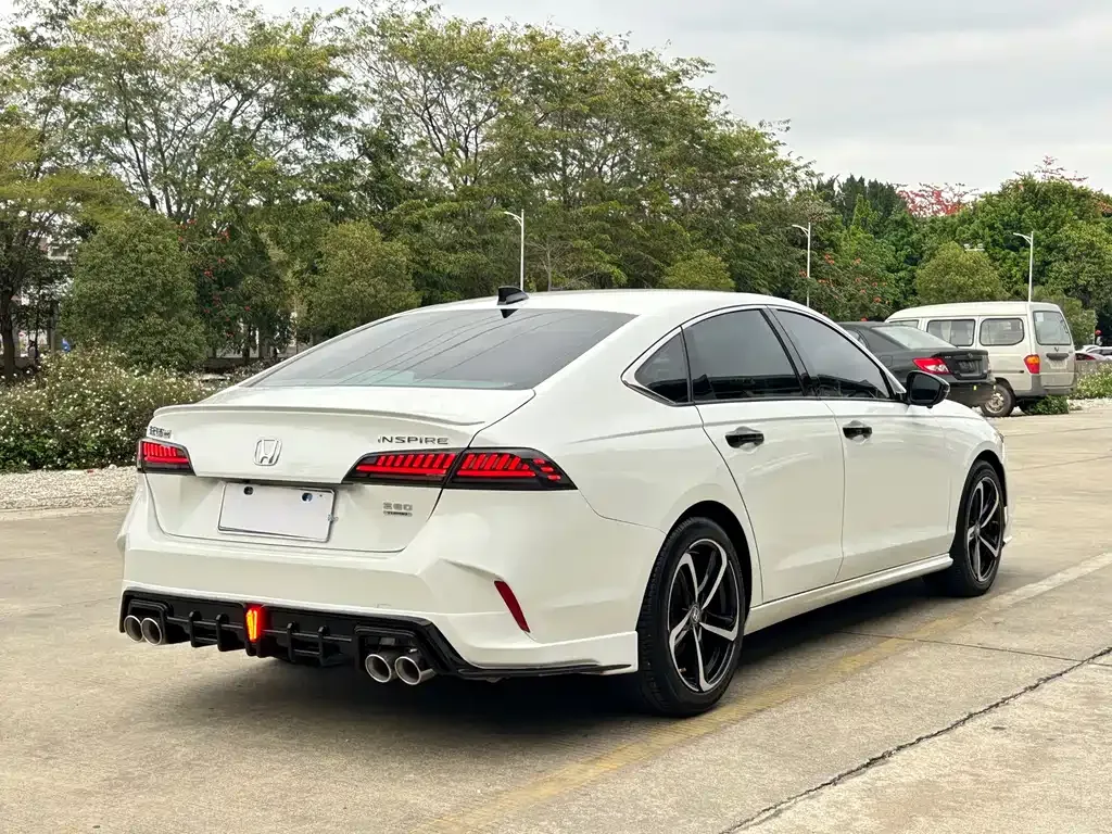Honda Inspire — фото 10