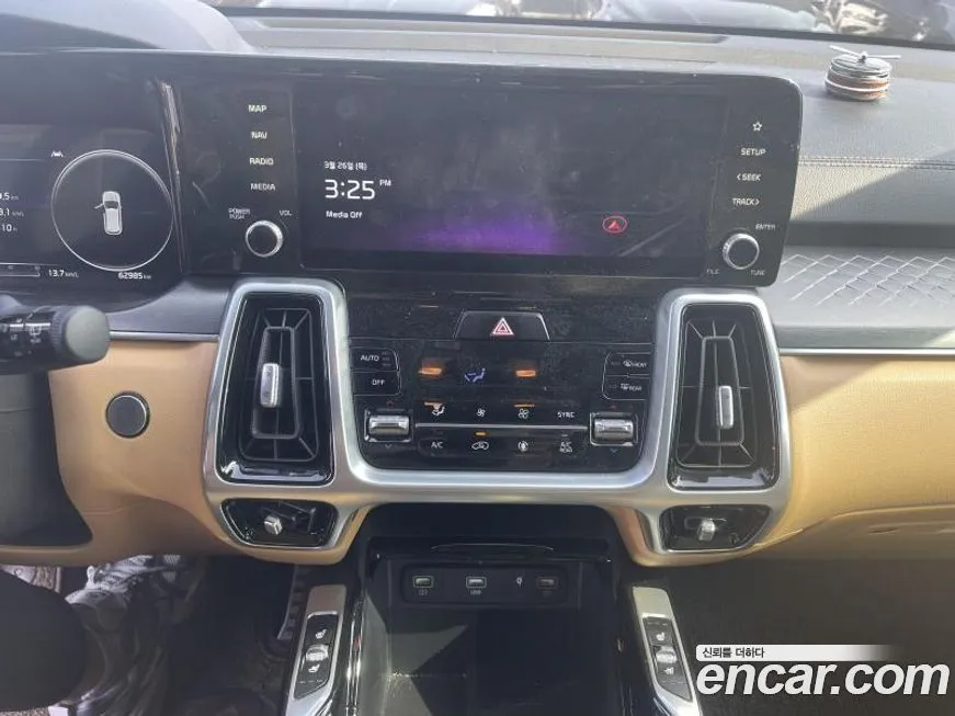 Kia Sorento — фото 5