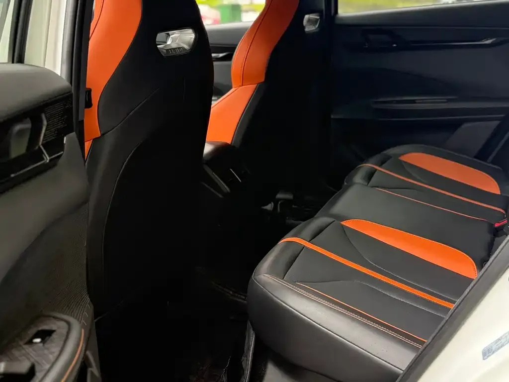 Changan UNI-V 2024 из CN, фото 5