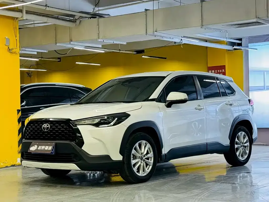 Toyota Corolla Cross 2024 из CN, фото 1