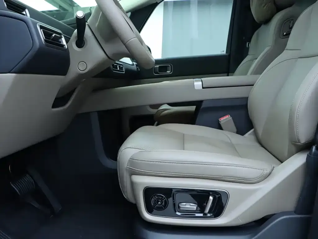 Li Auto Li MEGA 2025 из CN, фото 8